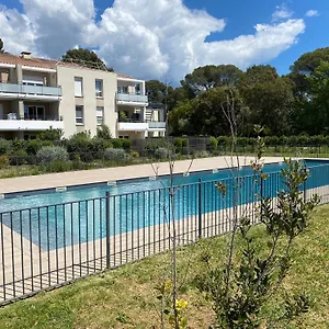  Appartement Rez De Jardin T3 Recent Et Calme Au Nouvelles Terres A Les Maures France